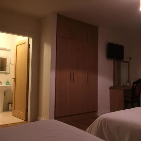 Riverview House فندق مبيت وإفطار *